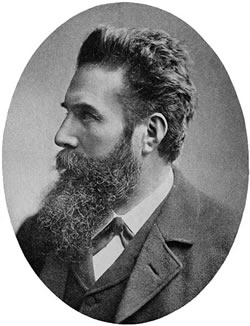 Wilhelm Conrad Roentgen et la première radiographie de la main de sa femme (1895)